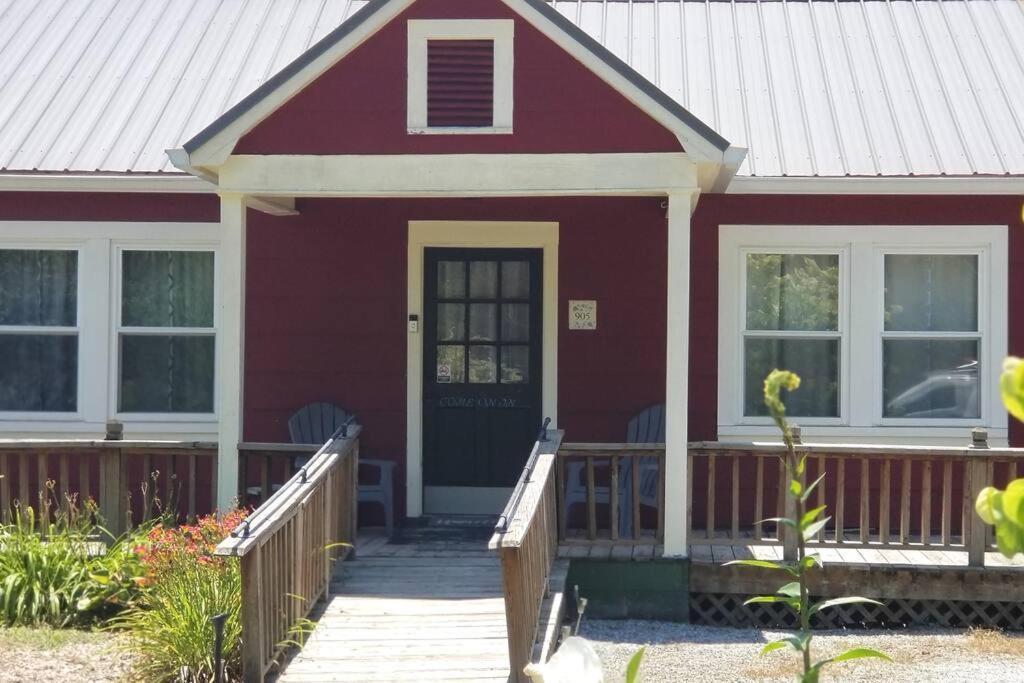 Charming Cottage In Morganton With Ample Parking ภายนอก รูปภาพ